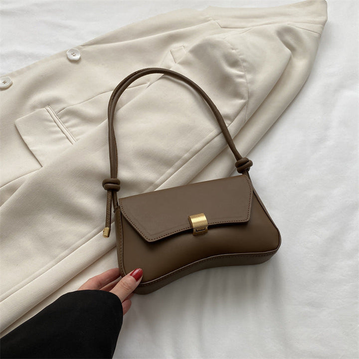 KIARA | BORSA A SPALLA MINIMAL DAL DESIGN SCULTOREO