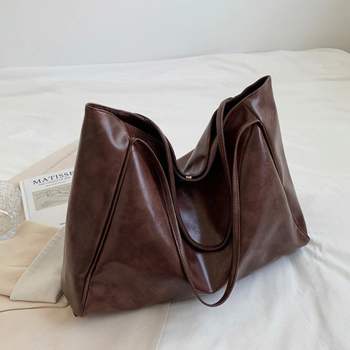 VALENTINA | BORSA HOBO ELEGANTE DAL DESIGN MODERNO