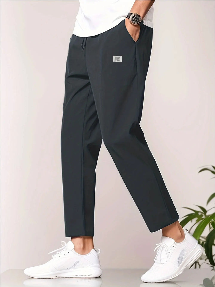 LEONE | PANTALONI ELEGANTI STRETCH ESSENZIALI