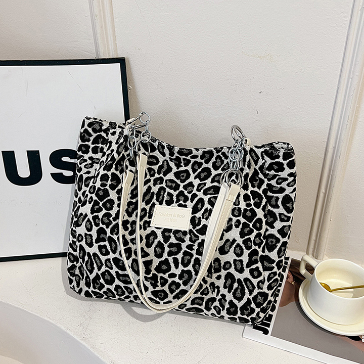 ZAHRA | BORSA ANIMALIER ELEGANTE DAL CARATTERE DECISO