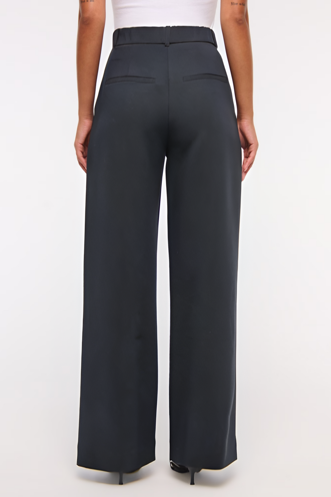 VALENTINA | PANTALONI ELEGANTI A VITA ALTA CON PIEGHE