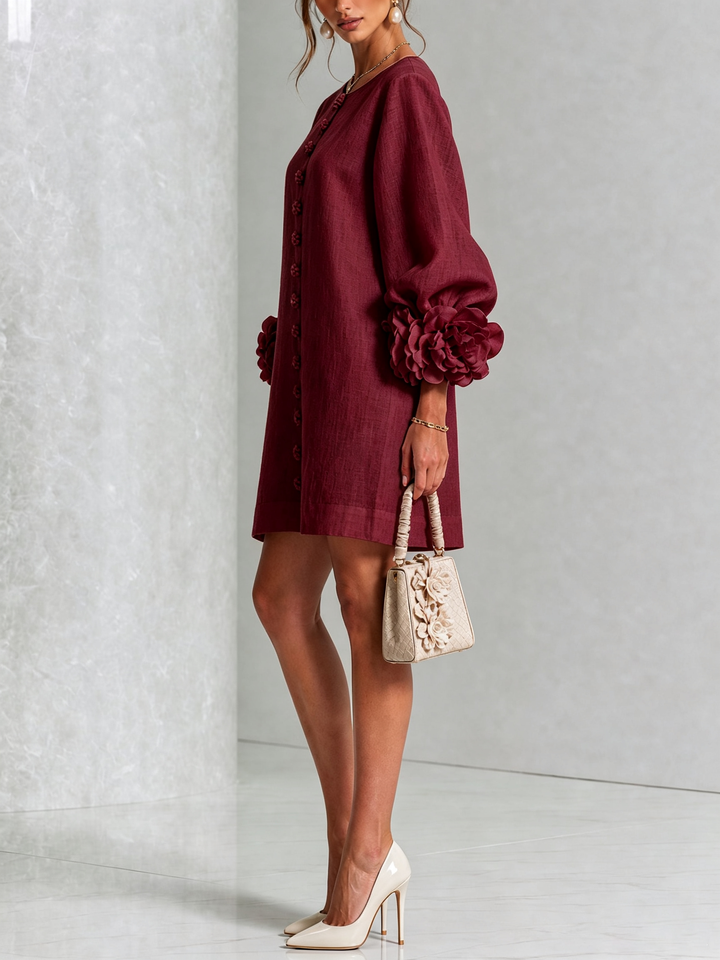 Ornella | Abito Mini Bordeaux con Rose 3D ai Polsini