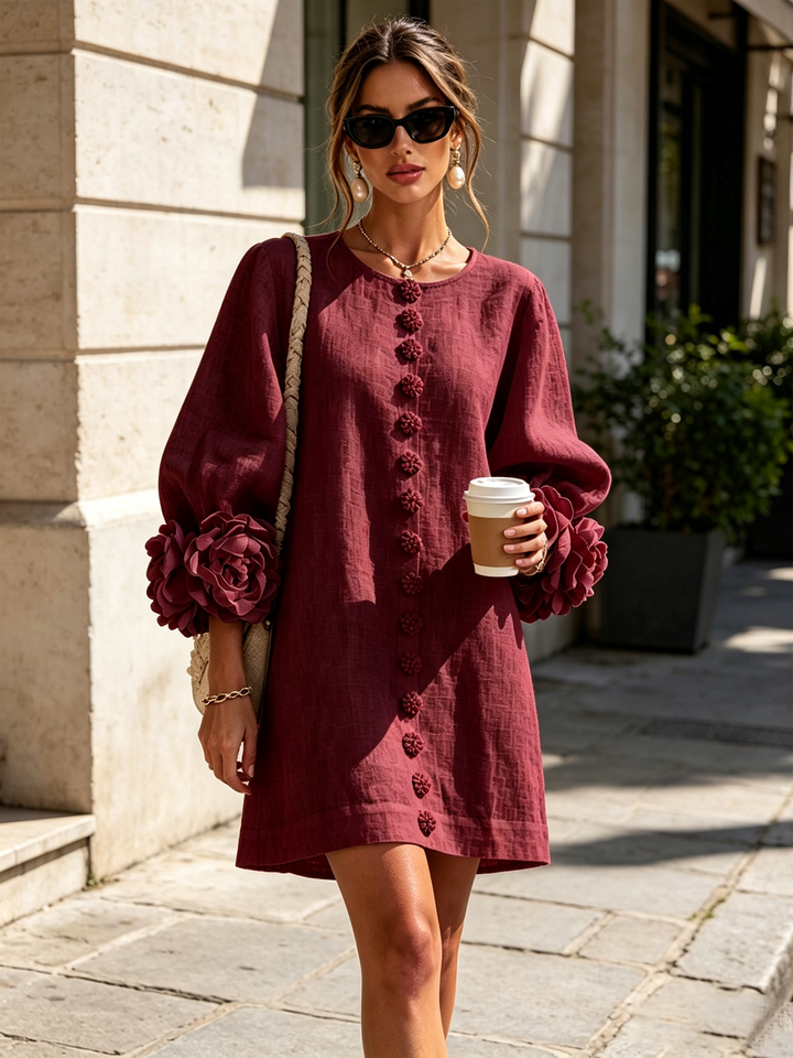 Ornella | Abito Mini Bordeaux con Rose 3D ai Polsini